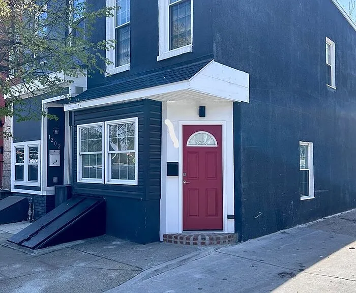 1299 Bayard St — Photo 1