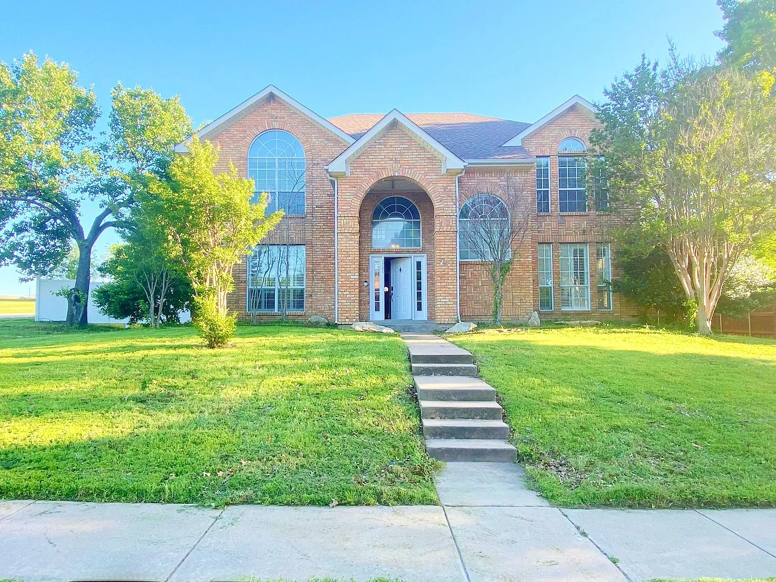 1700 Shiprock Dr — Photo 1