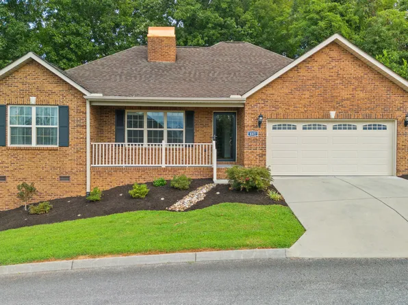 441 Maggie Mack Ln, Sevierville, TN 37862