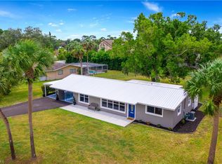 711 Willow Dr, Lehigh Acres, FL 33936