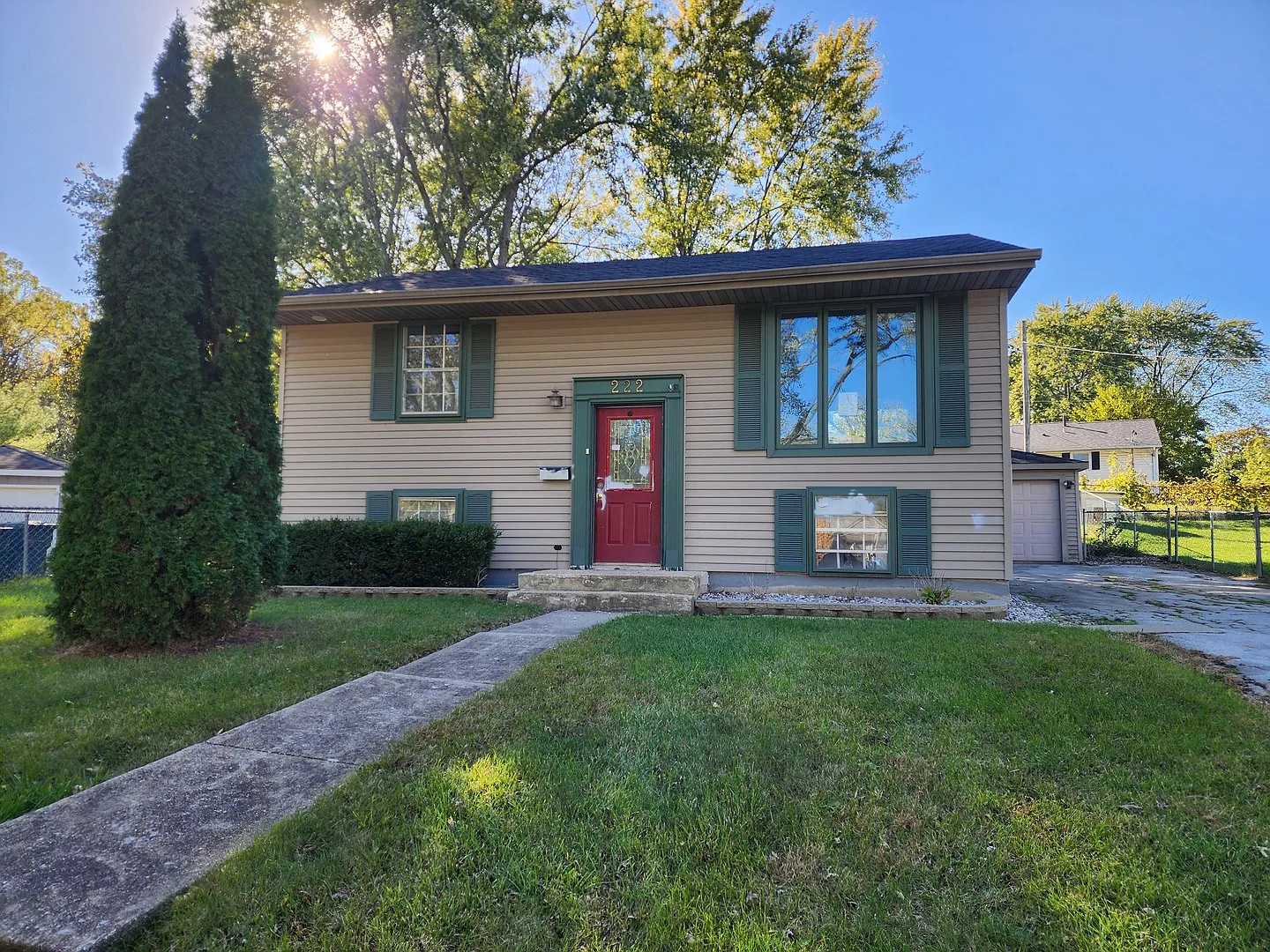 222 Barbara Ln photo 1