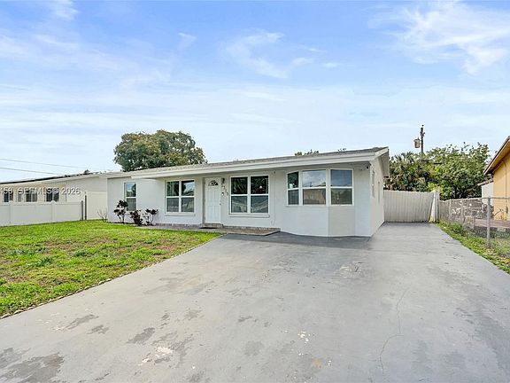 2nd image of 3320 NW 18th St