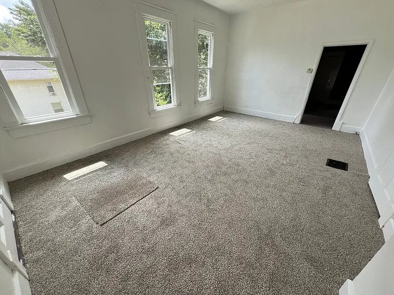 141 Beulah Ave — Photo 5