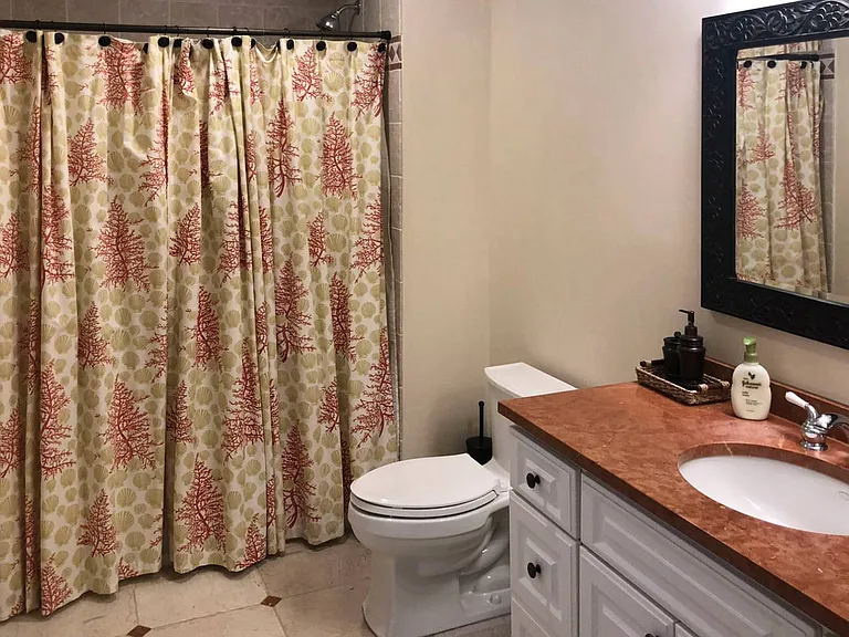 N Cape Ln — Photo 16