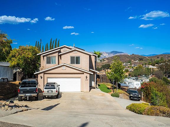 4th image of 11820 Gardena Ln