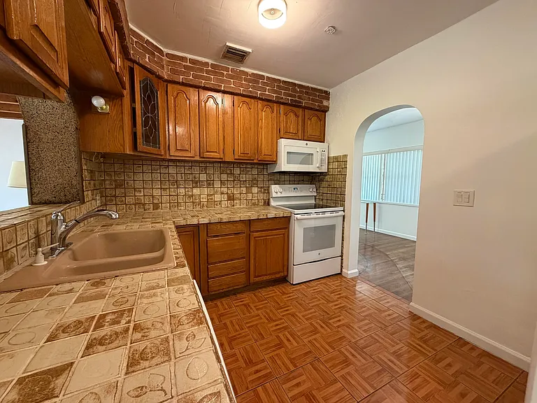 14131 NW 3rd Ave #A — Photo 3