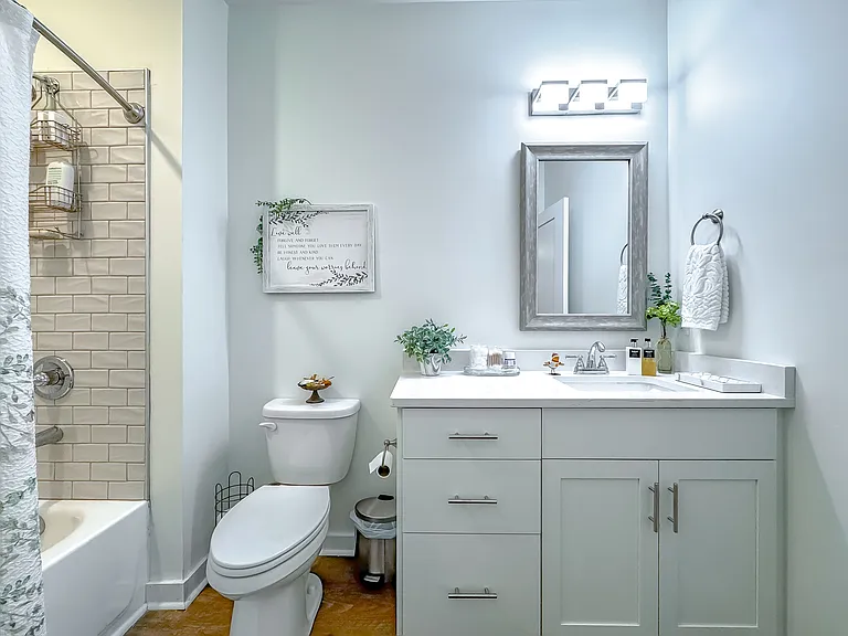 223 N Donalson St #34 — Photo 12