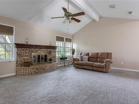 5th image of 2114 Sexton Dr