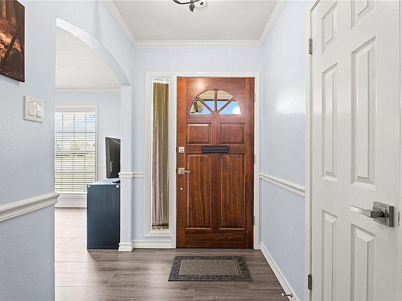3rd image of 217 Carmel Dr
