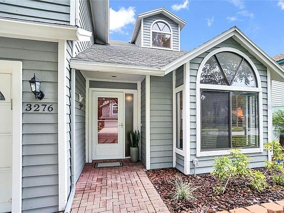 2nd image of 3276 Montrose Cir