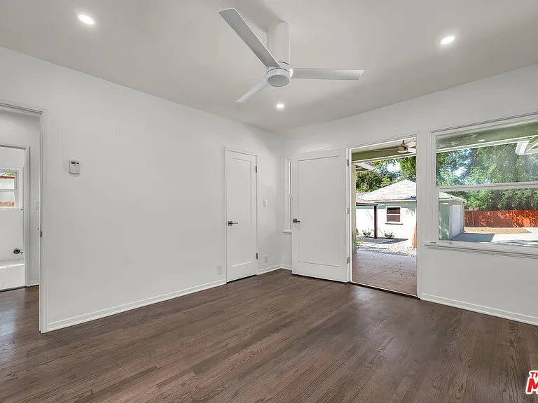 1091 Palm Ter — Photo 17