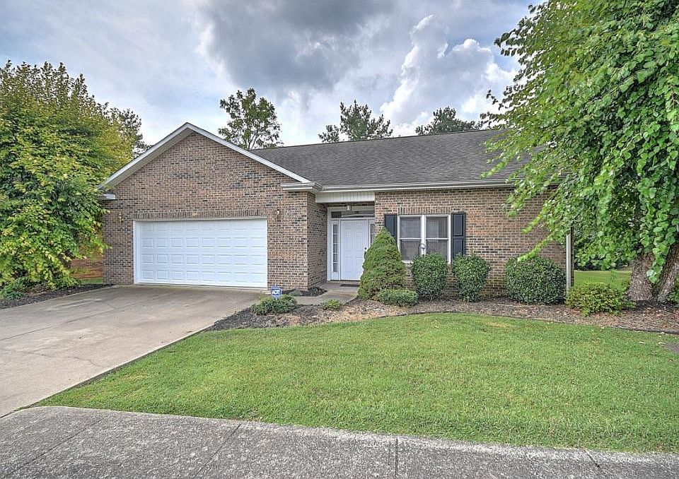 1st image of 109 Keeneland Cir #109