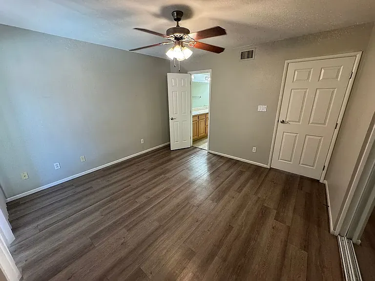 935 N Granite Reef Rd #32 — Photo 16