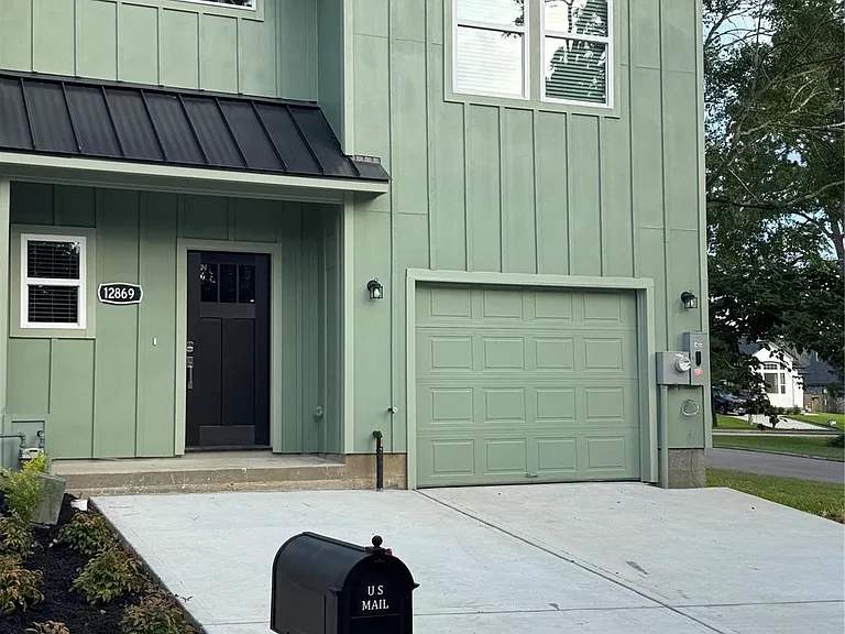 12869 Andromeda Ct — Photo 1