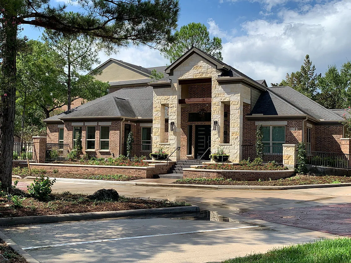 Ashford Lakes — Photo 1