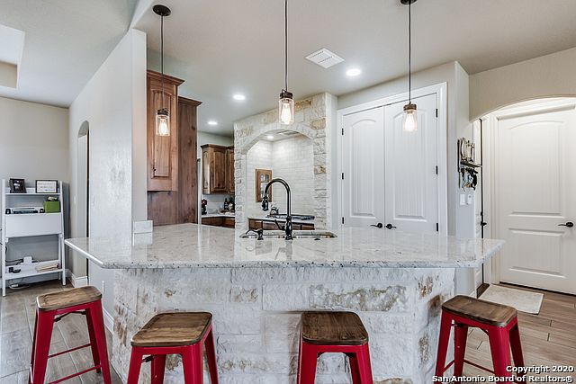 1st image of 102 Saint Clare Woods