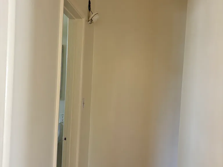 1121 S Sierra Bonita Ave #1121 — Photo 5