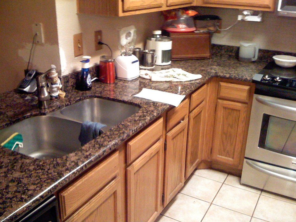 updated kitchen granite tops