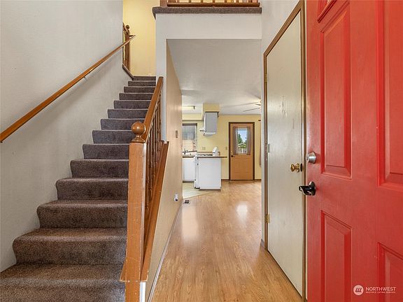 3rd image of 15424 20th Avenue Ct E
