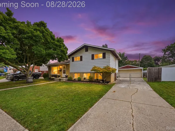 20410 Dubois St, Clinton Township, MI 48035