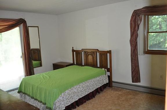5th image of 2635 Spencer Ln