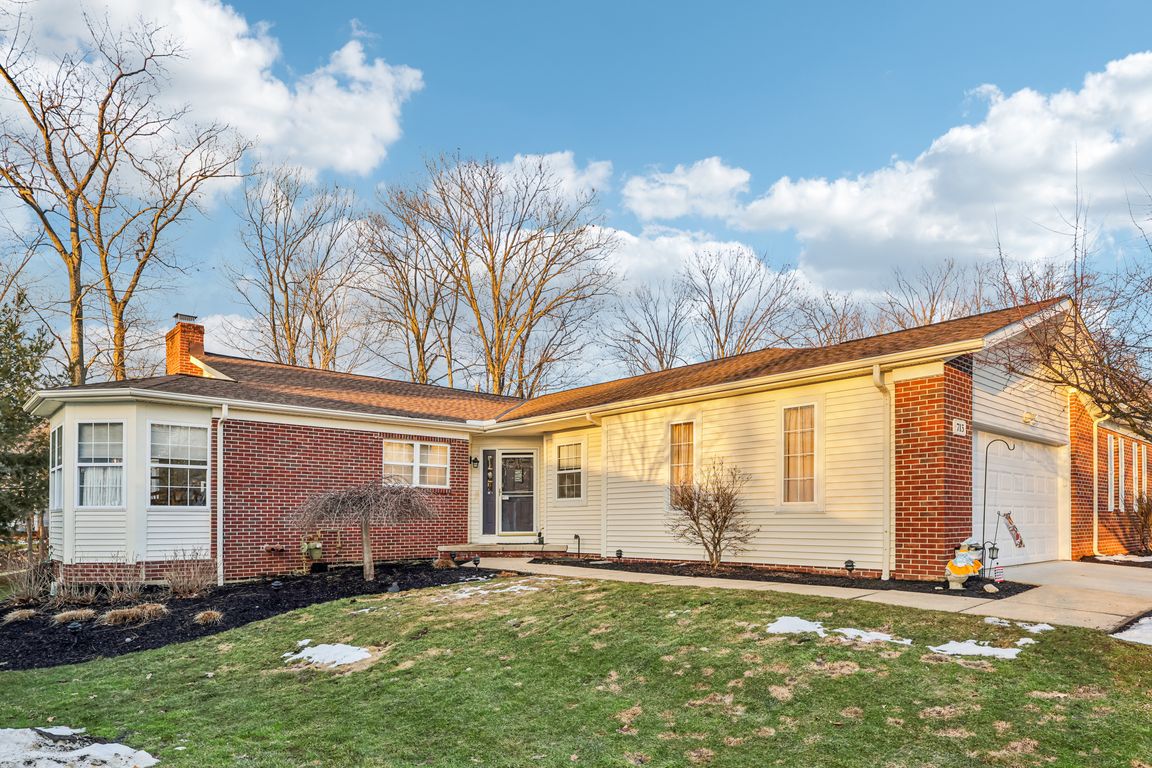 Woodlake Dr-001.jpg