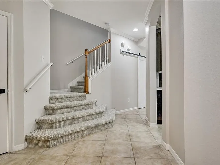 8169 Stone Leaf Ln — Photo 12