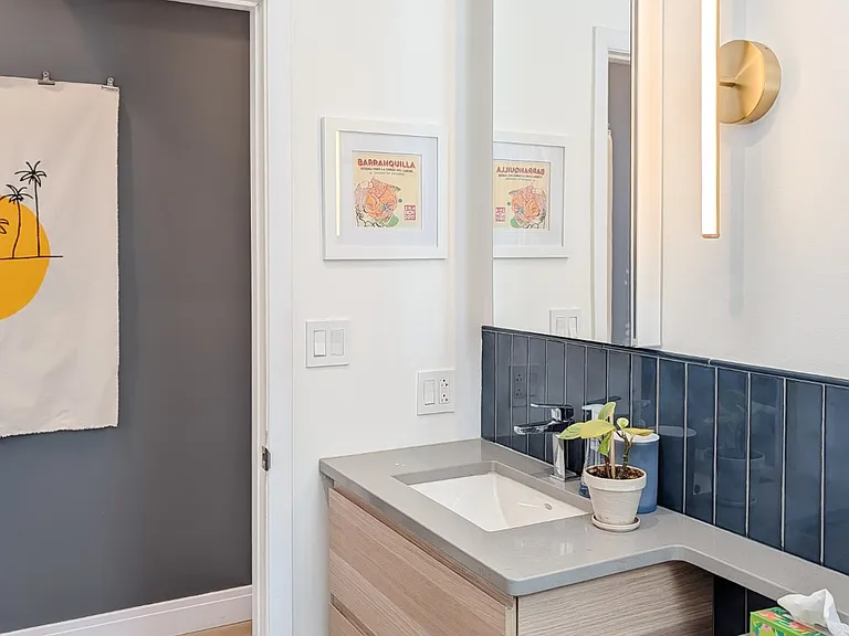 3231 W Armitage Ave — Photo 11