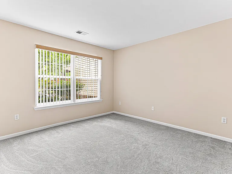 47903 Cardiff Ave — Photo 12