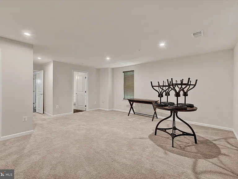 10 Laurel Gate Ct — Photo 6