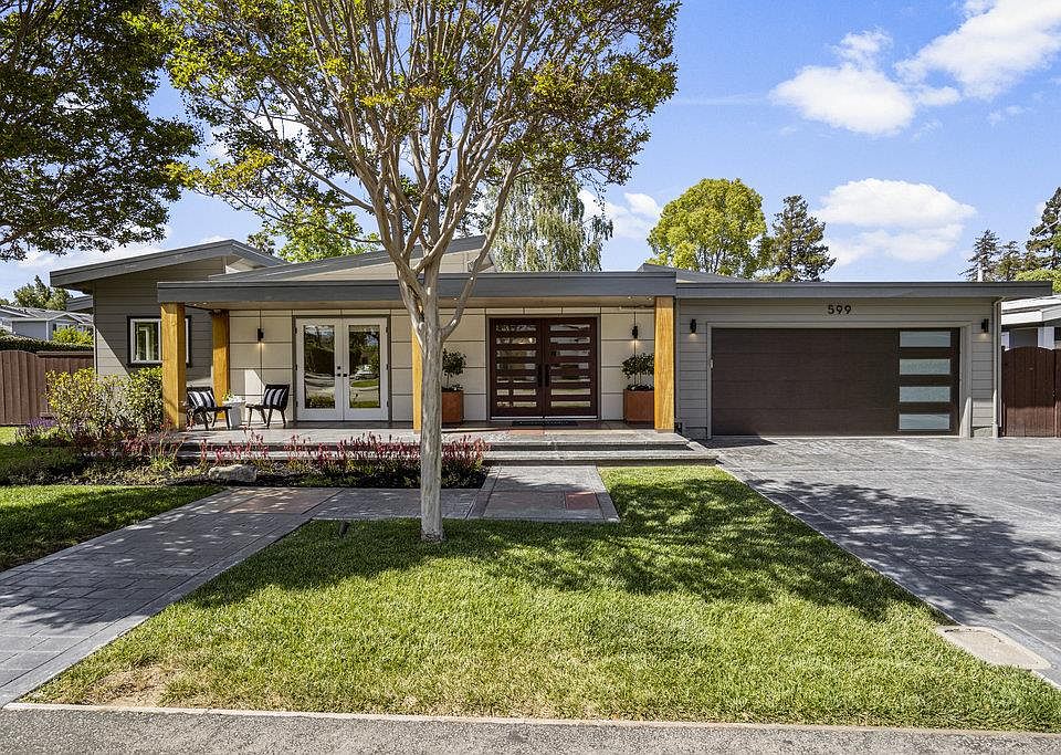 1st image of 599 Dawn Dr