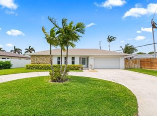 2745 NE 4th Way, Boca Raton, FL 33431