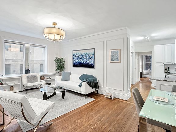 2nd image of 140 W 71st St APT 2J