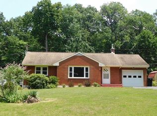 2707 Parkview Dr, Vinton, VA 24179