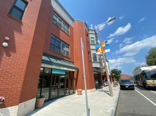 327 Centre St APT 305, Boston, MA 02130