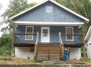 762 Park Dr, Alton, IL
