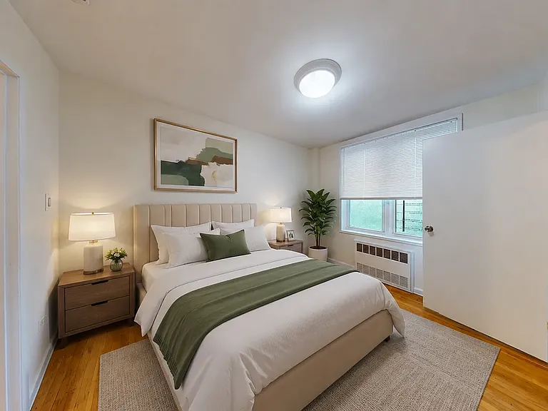 245-20 Grand Central Pkwy #5-E — Photo 4
