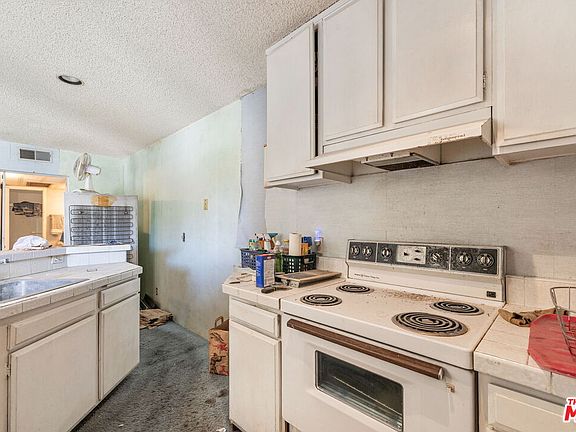 4th image of 5300 E Waverly Dr APT 4202