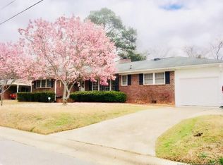 202 Starhill Ave, Fayetteville, NC 28303