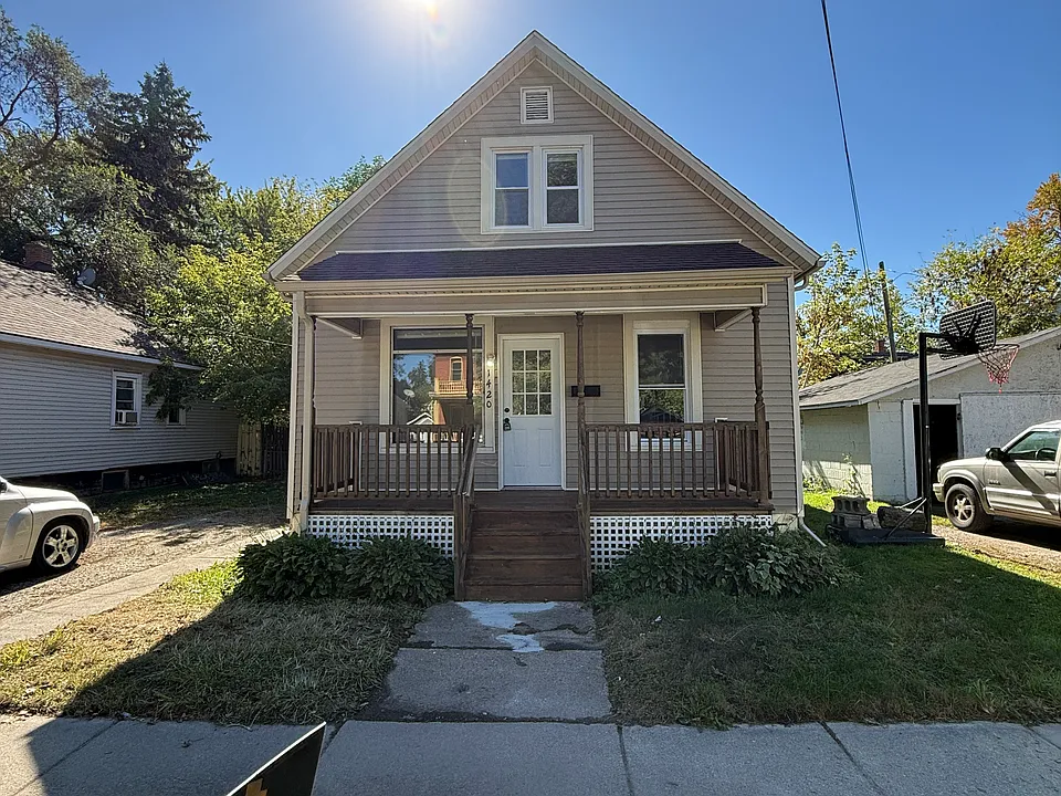 1420 Francis St #1