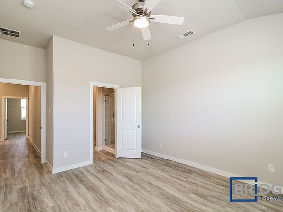 5th image of 1317 Creekbank Dr