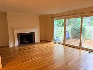 2 bed, 1.5 bath, 1080 sqft, $3,710 — Photo 3