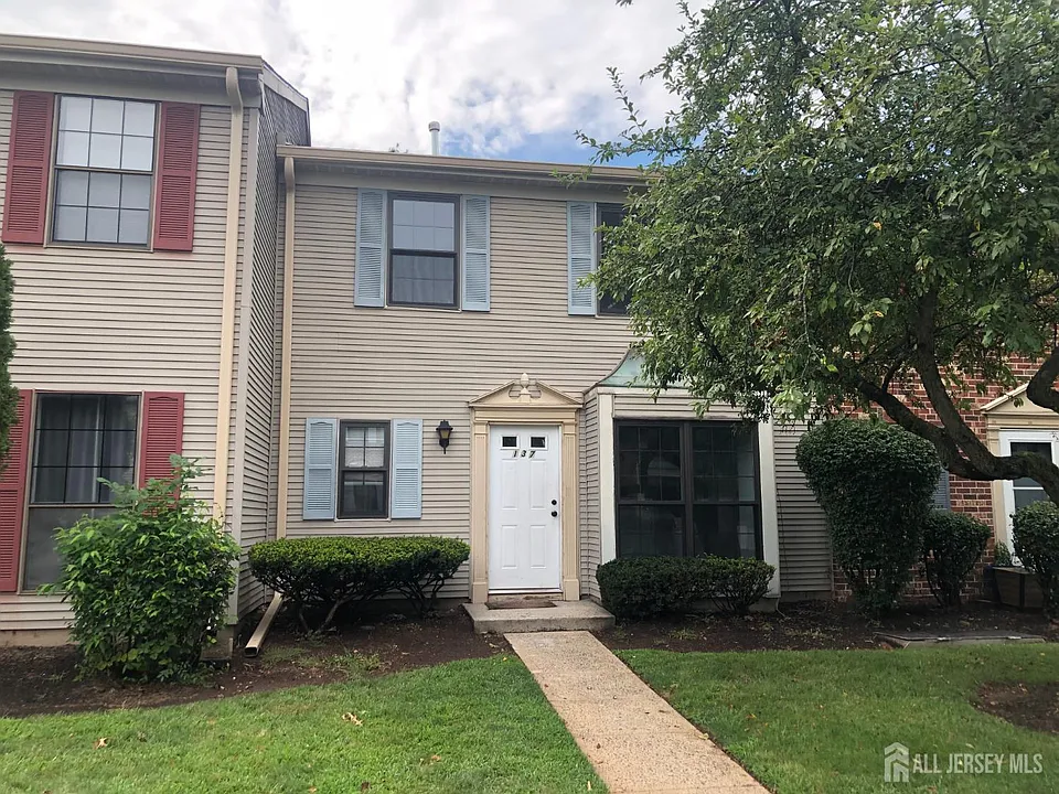 137 Abbot Ct