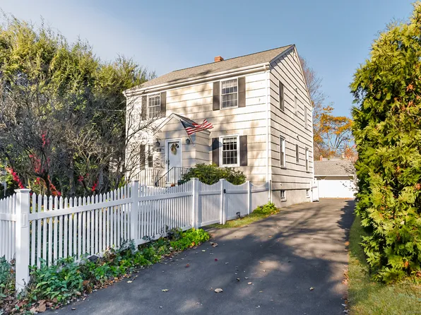 834 Holland Hill Road, Fairfield, CT 06824