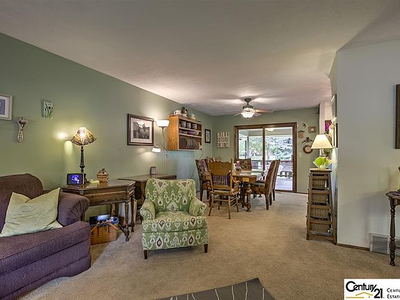 4th image of 9528 Meadow Dr