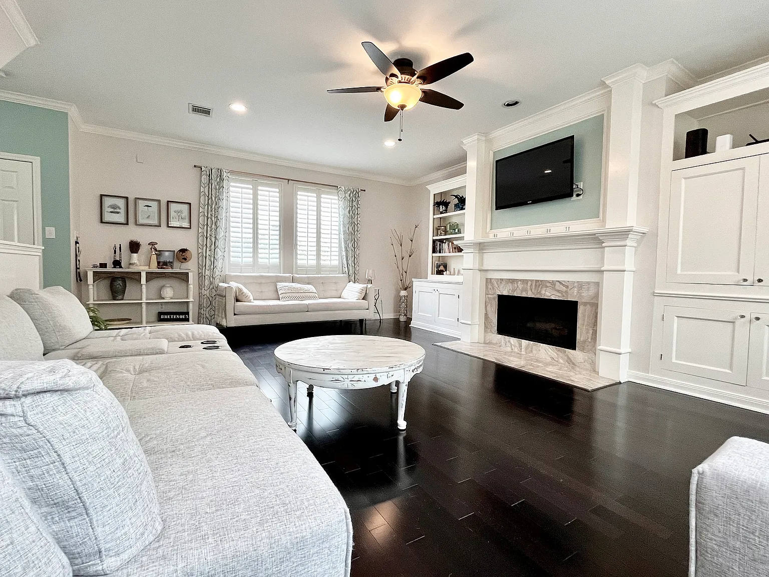 3 bed, 2.5 bath, 1756 sqft, $3,200 — Photo 1