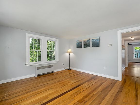 4th image of 1 Cummings Street