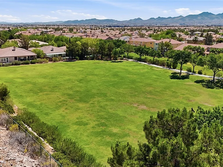 11144 Ferragamo Ct — Photo 47