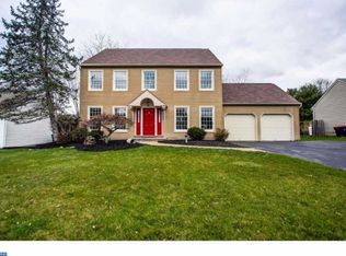 208 Diana Dr, Chalfont, PA 18914