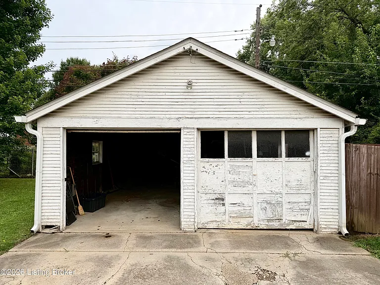 2211 Tyler Ln #1 — Photo 10